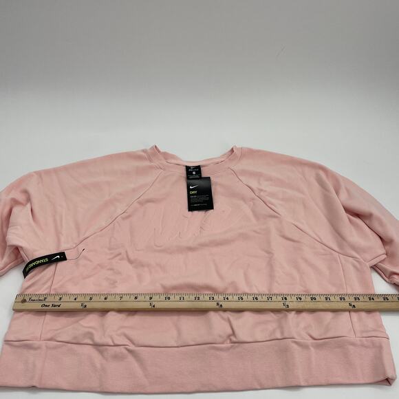 New NIKE Women's Sweatshirt Size 2X Cropped Dri-Fit Soft Pink Logo Pullover - Picture 6 of 6